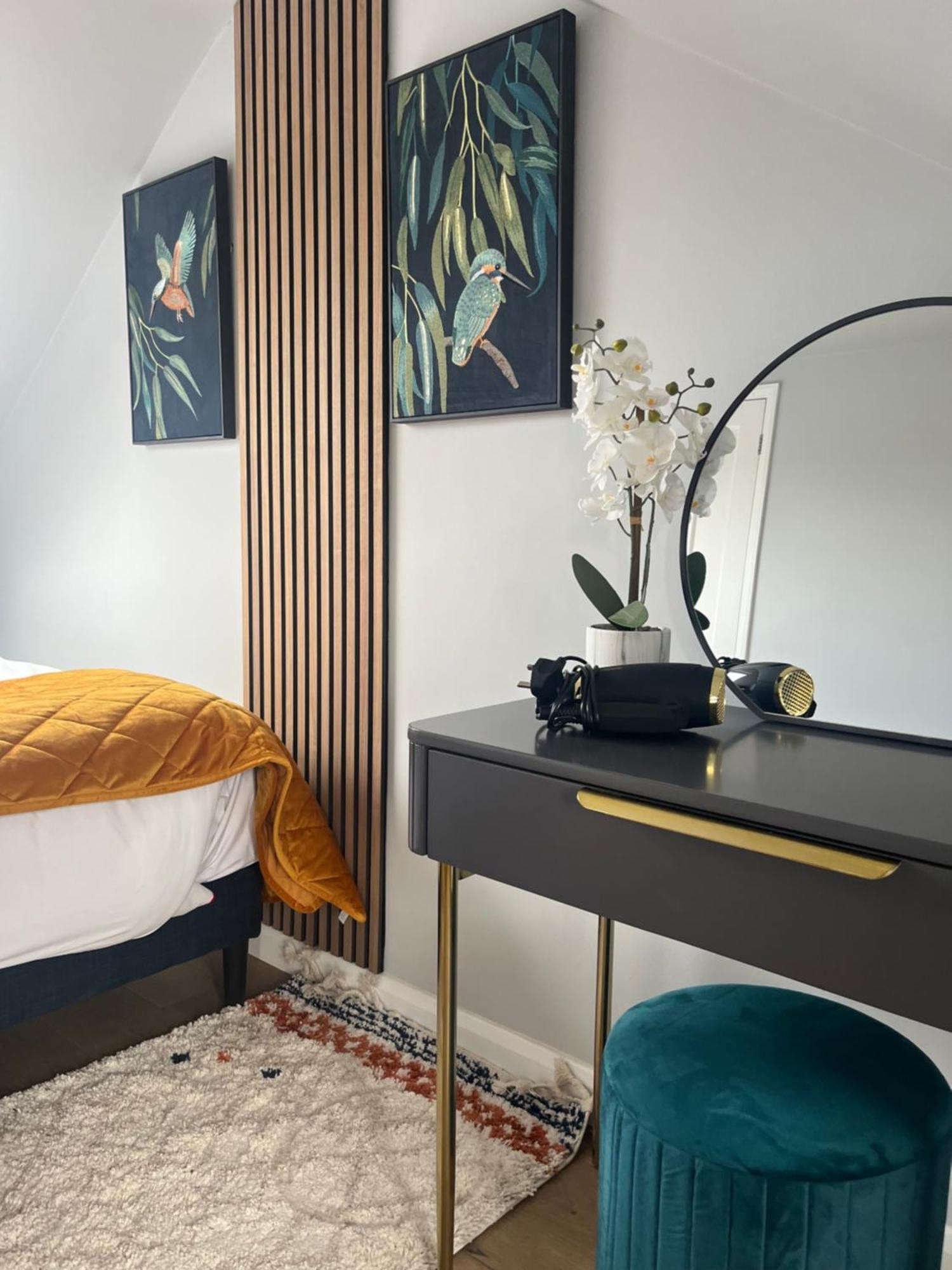 Spacious And Stylish Home Bath Eksteriør billede